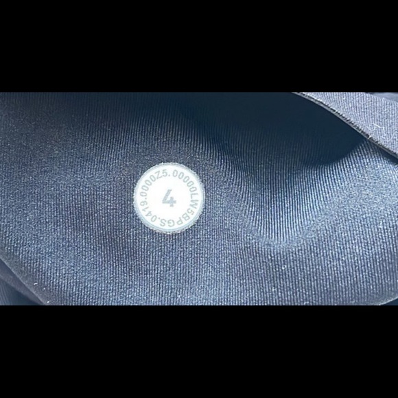 Lululemon In Movement 7/8 Tight - Picture 3 of 4